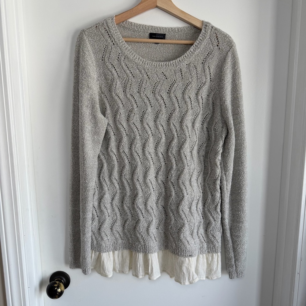 The Limited Scoop Neck Grey Cable Knit Sweater White Ruffle Hem Women's XL